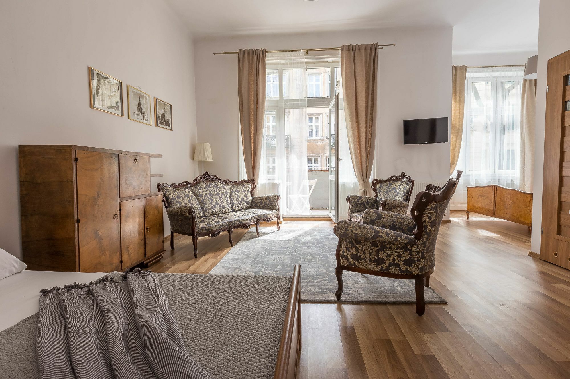Fragola Budget Apartments & Rooms クラクフ エクステリア 写真